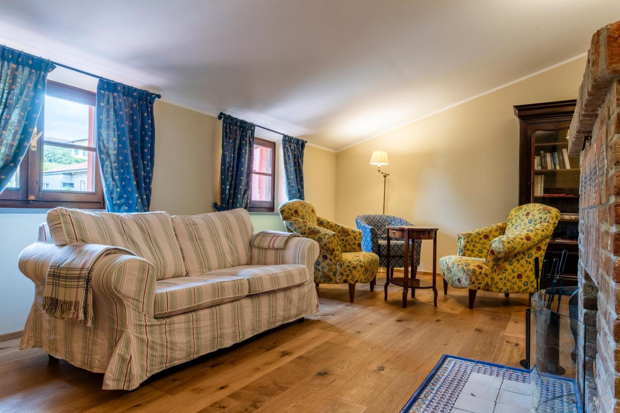 Hotel Ai Tardi Diano dʼAlba Zewnętrze zdjęcie