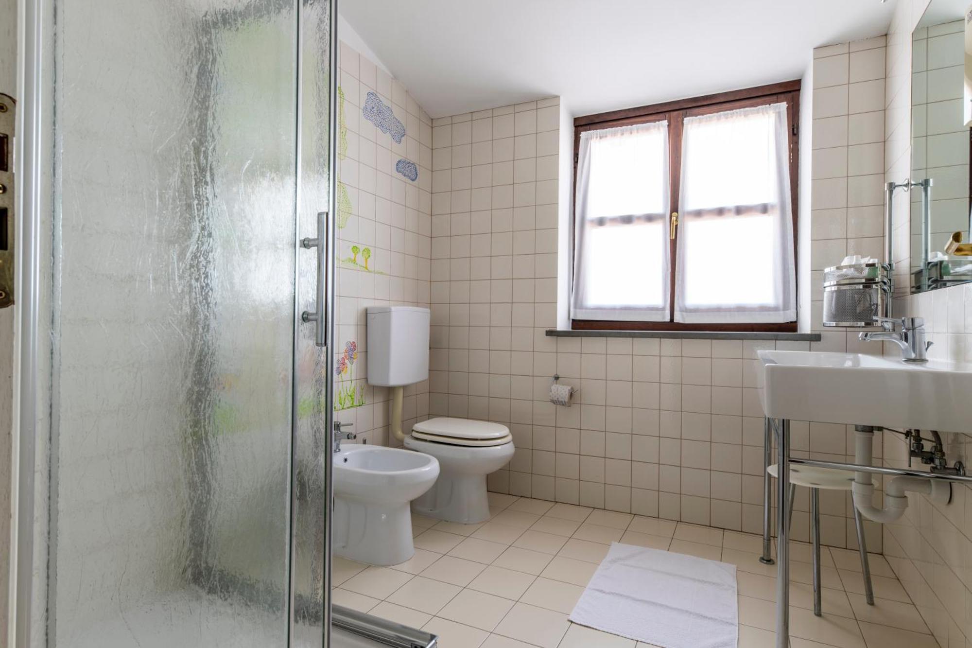 Hotel Ai Tardi Diano dʼAlba Zewnętrze zdjęcie