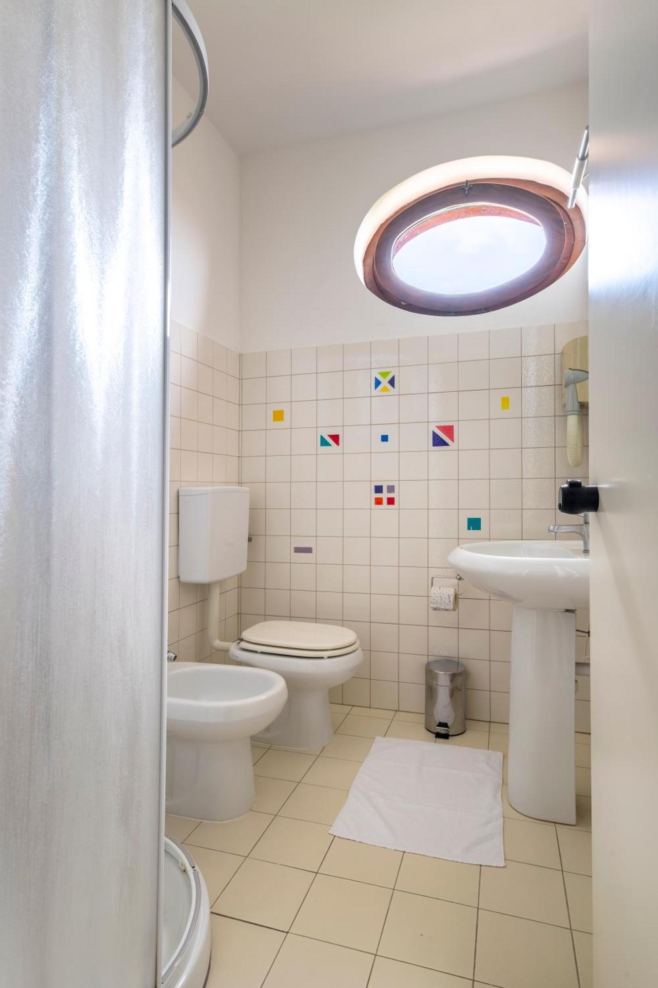 Hotel Ai Tardi Diano dʼAlba Zewnętrze zdjęcie